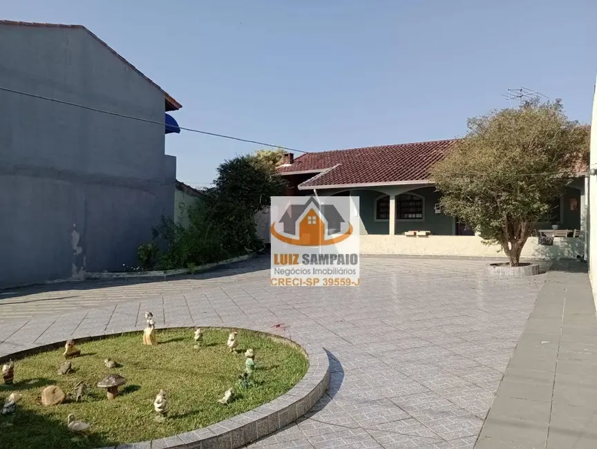 Foto 3 de Casa com 3 quartos à venda, 332m2 em Itanhaem - SP