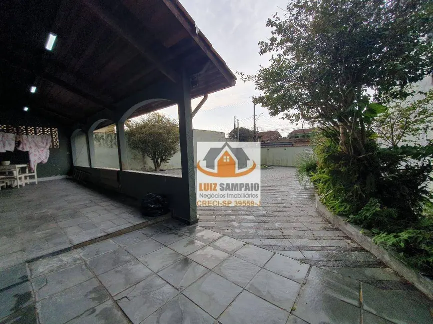 Foto 8 de Casa com 3 quartos à venda, 332m2 em Itanhaem - SP