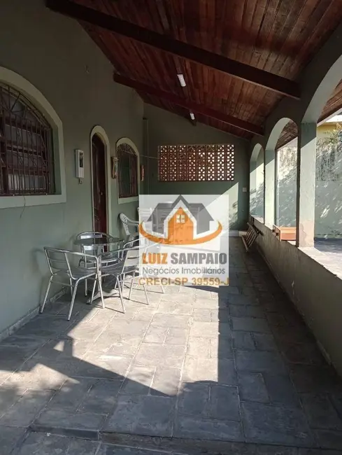 Foto 6 de Casa com 3 quartos à venda, 332m2 em Itanhaem - SP