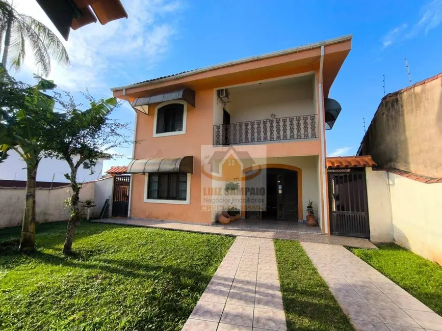 Foto 1 de Sobrado com 3 quartos à venda, 286m2 em Itanhaem - SP