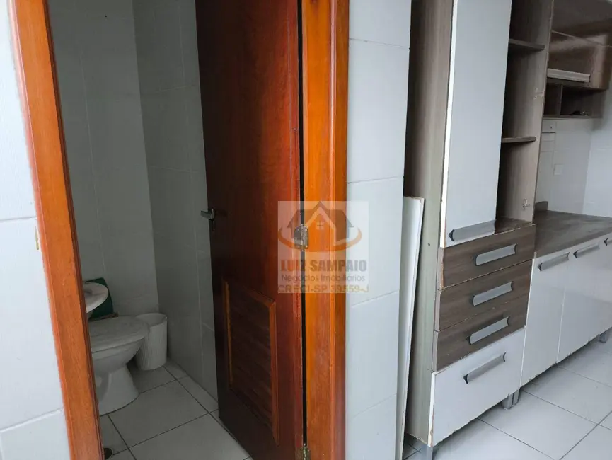 Apartamento com 3 quartos para alugar, 124m2 em Centro, Itanhaem - SP - imagem 4 Foto 4 de Apartamento com 3 quartos para alugar, 124m2 em Centro, Itanhaem - SP