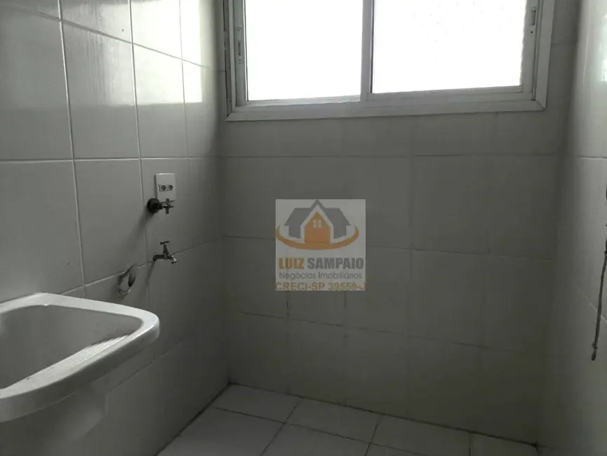 Apartamento com 3 quartos para alugar, 124m2 em Centro, Itanhaem - SP - imagem 3 Foto 3 de Apartamento com 3 quartos para alugar, 124m2 em Centro, Itanhaem - SP