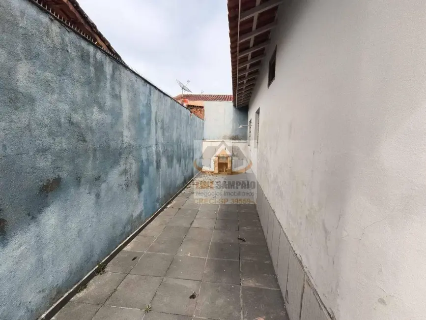 Foto 9 de Casa com 7 quartos para alugar, 516m2 em Itanhaem - SP