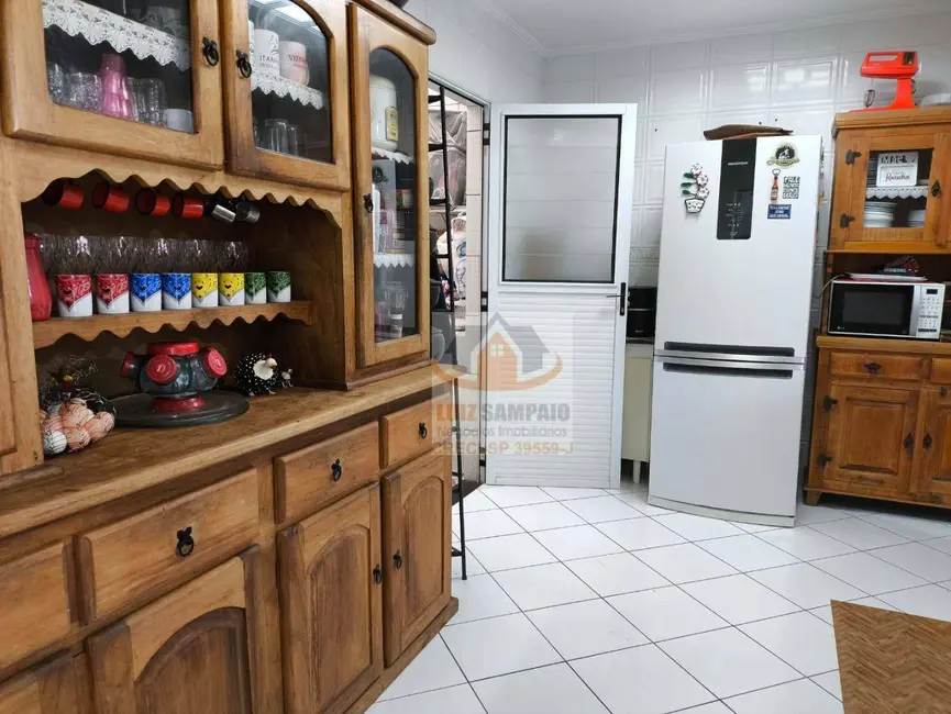 Casa com 3 quartos à venda, 260m2 em Balneário São Jorge, Itanhaem - SP - imagem 5 Foto 5 de Casa com 3 quartos à venda, 260m2 em Balneário São Jorge, Itanhaem - SP