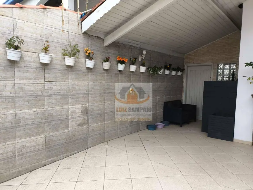 Casa com 3 quartos à venda, 260m2 em Balneário São Jorge, Itanhaem - SP - imagem 6 Foto 6 de Casa com 3 quartos à venda, 260m2 em Balneário São Jorge, Itanhaem - SP