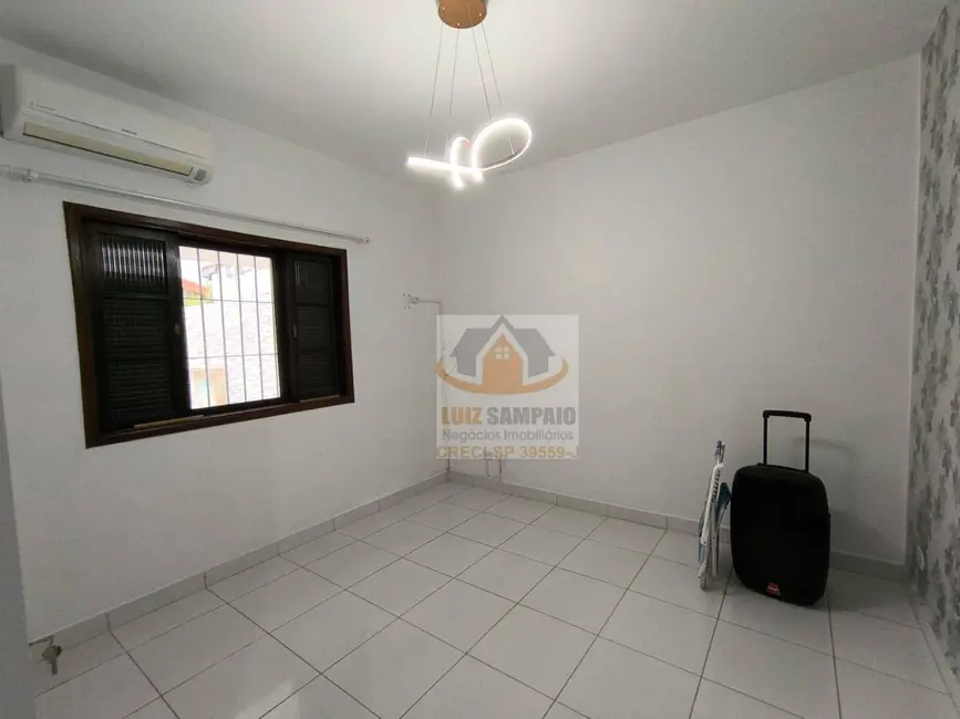 Foto 4 de Casa com 2 quartos à venda, 250m2 em Itanhaem - SP
