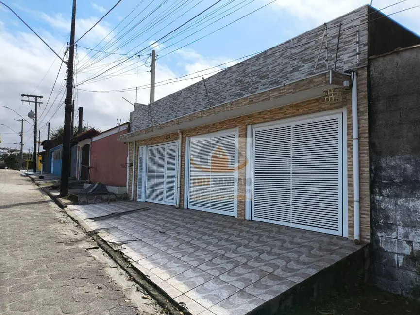 Foto 1 de Casa com 2 quartos à venda, 250m2 em Itanhaem - SP