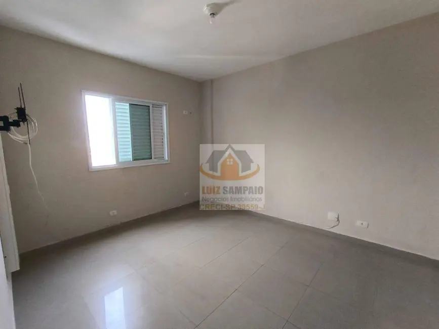 Apartamento com 3 quartos para alugar, 124m2 em Centro, Itanhaem - SP - imagem 4 Foto 4 de Apartamento com 3 quartos para alugar, 124m2 em Centro, Itanhaem - SP