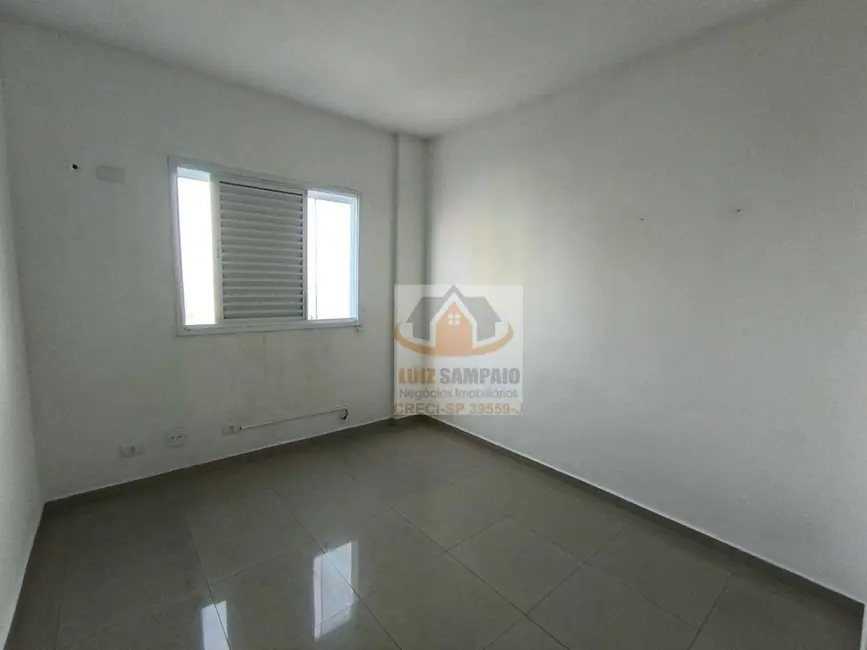 Apartamento com 3 quartos para alugar, 124m2 em Centro, Itanhaem - SP - imagem 3 Foto 3 de Apartamento com 3 quartos para alugar, 124m2 em Centro, Itanhaem - SP