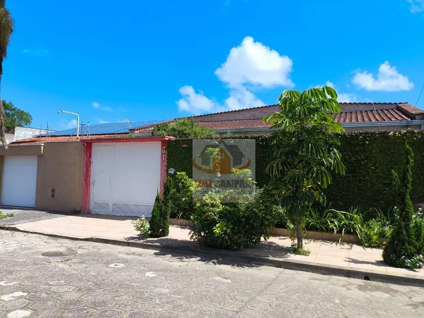 Foto 2 de Casa com 3 quartos à venda, 275m2 em Centro, Itanhaem - SP