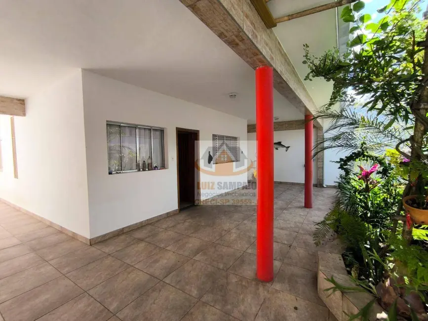 Foto 1 de Casa com 3 quartos à venda, 275m2 em Centro, Itanhaem - SP