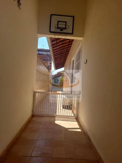 Foto 3 de Casa com 2 quartos à venda, 125m2 em Itanhaem - SP