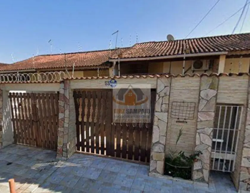 Foto 1 de Casa com 2 quartos à venda, 125m2 em Itanhaem - SP