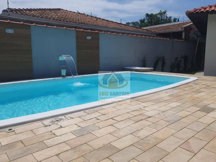 Foto 2 de Casa com 3 quartos à venda, 454m2 em Itanhaem - SP