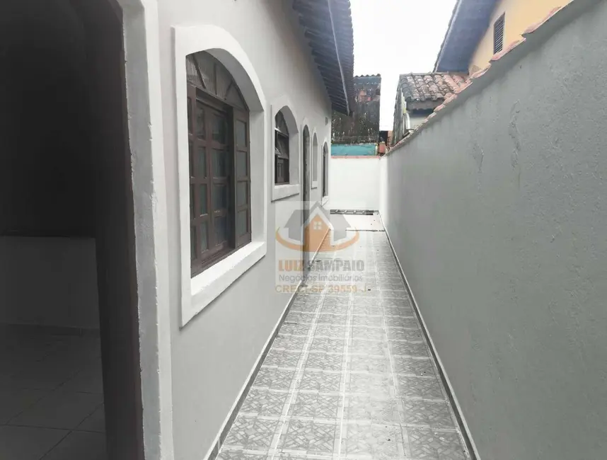 Foto 3 de Casa com 2 quartos à venda, 125m2 em Itanhaem - SP