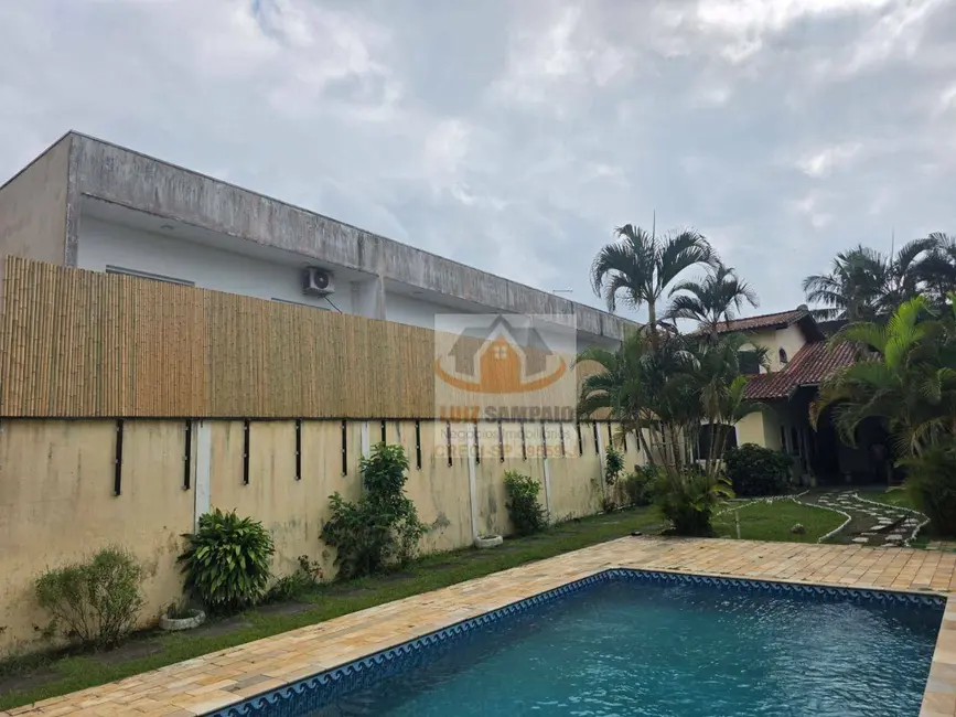 Foto 1 de Casa com 4 quartos à venda, 500m2 em Itanhaem - SP