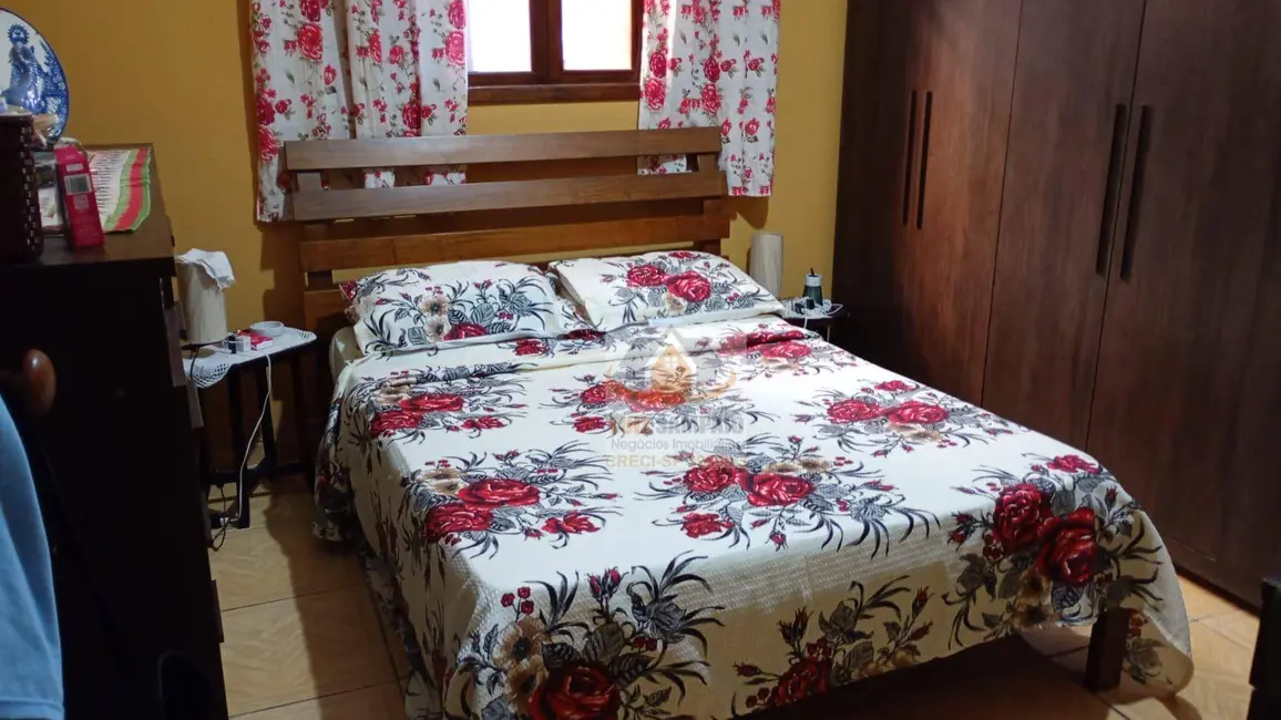 Foto 6 de Casa com 3 quartos à venda, 206m2 em Itanhaem - SP