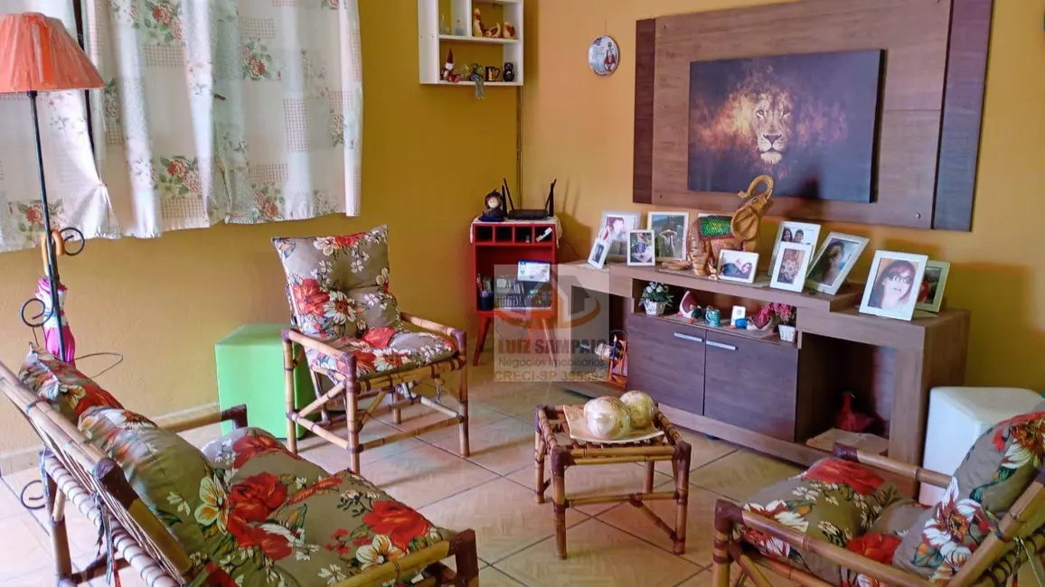Foto 5 de Casa com 3 quartos à venda, 206m2 em Itanhaem - SP