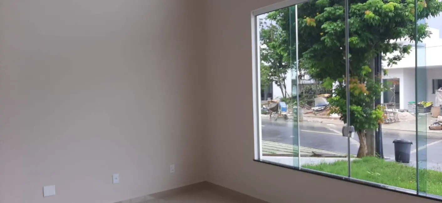 Foto 2 de Casa com 3 quartos à venda em Ponta Negra, Manaus - AM