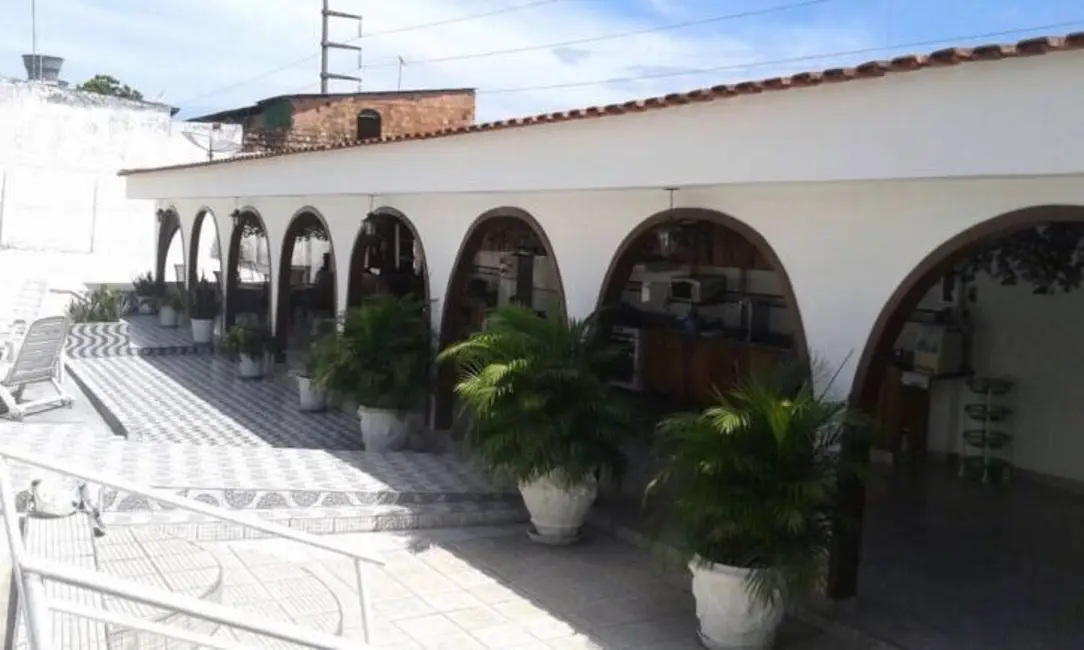 Foto 9 de Casa com 6 quartos à venda, 720m2 em Santo Antônio, Manaus - AM