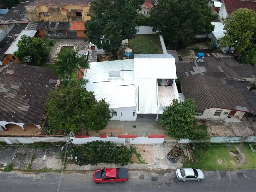 Foto 1 de Casa com 5 quartos à venda, 800m2 em Planalto, Manaus - AM