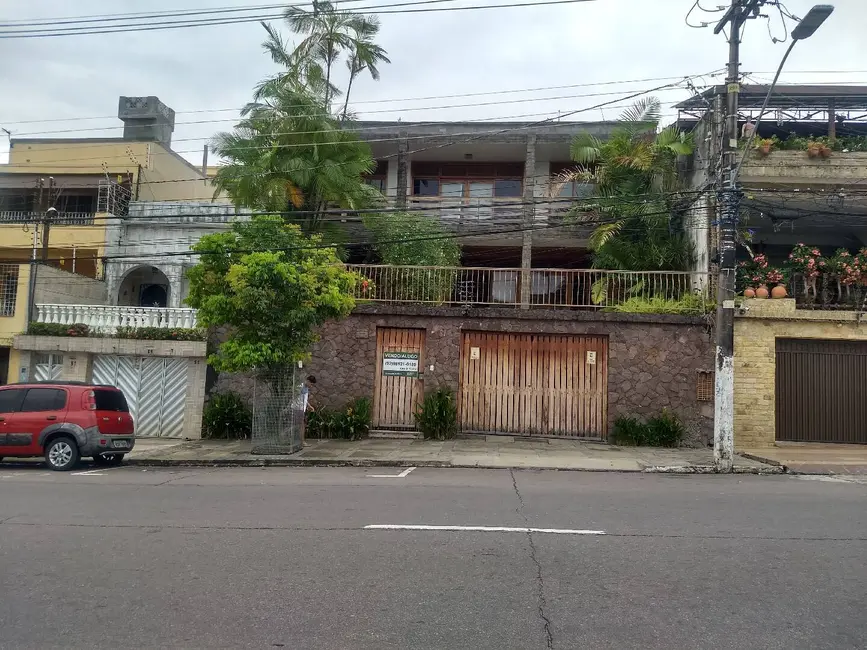 Foto 1 de Casa com 5 quartos à venda, 297m2 em Manaus - AM