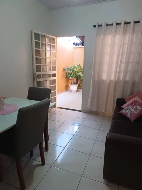 Casa com 2 quartos à venda, 190m2 em São José Operário, Manaus - AM - imagem 6 Foto 6 de Casa com 2 quartos à venda, 190m2 em São José Operário, Manaus - AM