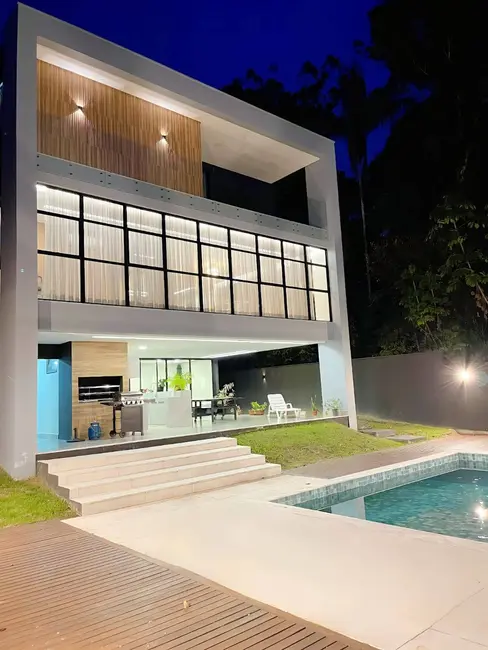 Casa com 4 quartos à venda, 600m2 em Ponta Negra, Manaus - AM - imagem 4 Foto 4 de Casa com 4 quartos à venda, 600m2 em Ponta Negra, Manaus - AM