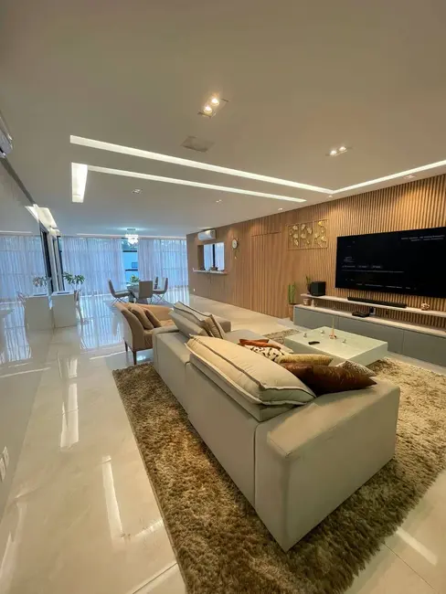 Casa com 4 quartos à venda, 600m2 em Ponta Negra, Manaus - AM - imagem 6 Foto 6 de Casa com 4 quartos à venda, 600m2 em Ponta Negra, Manaus - AM