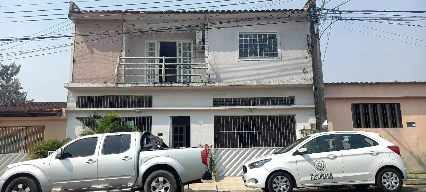 Foto 2 de Casa com 5 quartos à venda em Flores, Manaus - AM