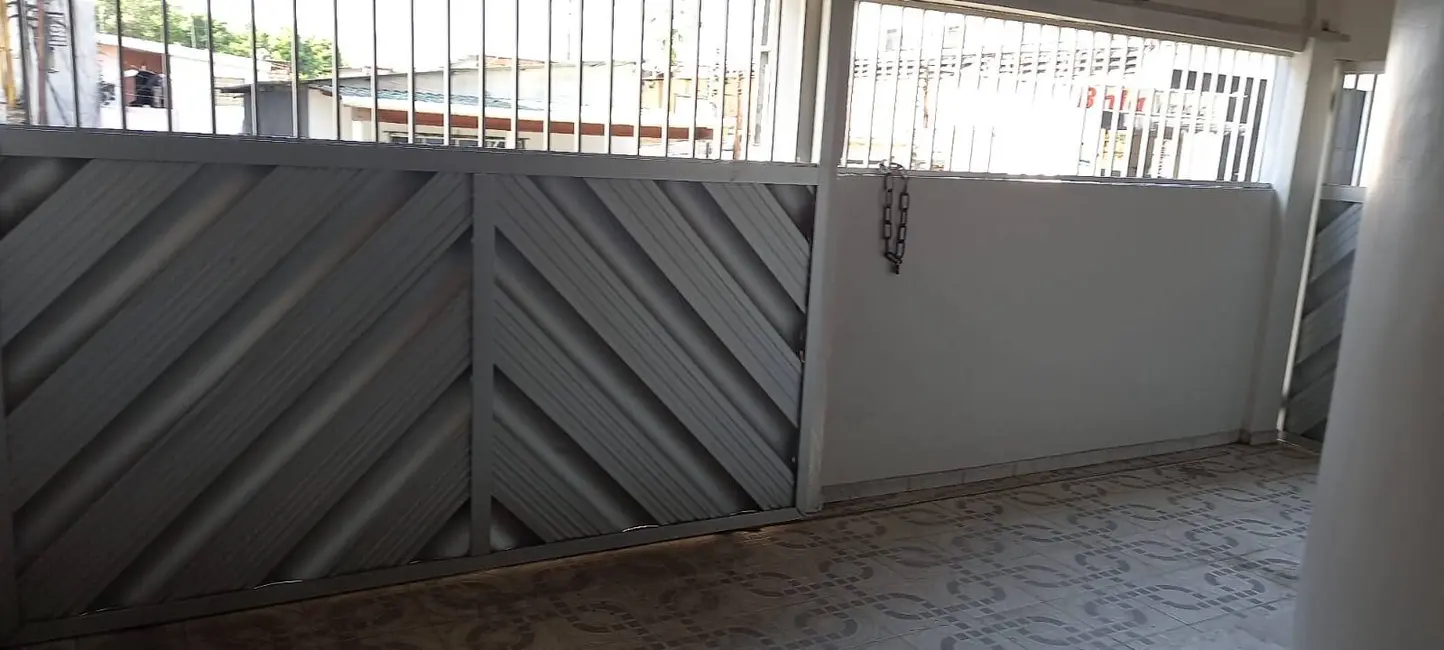 Casa com 3 quartos à venda em Petrópolis, Manaus - AM - imagem 5 Foto 5 de Casa com 3 quartos à venda em Petrópolis, Manaus - AM