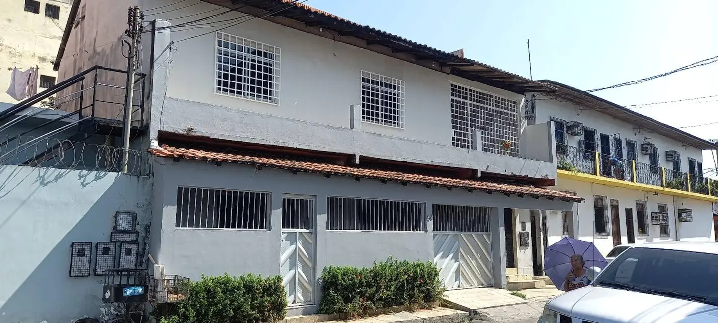 Foto 2 de Casa com 3 quartos à venda e para alugar em Petrópolis, Manaus - AM