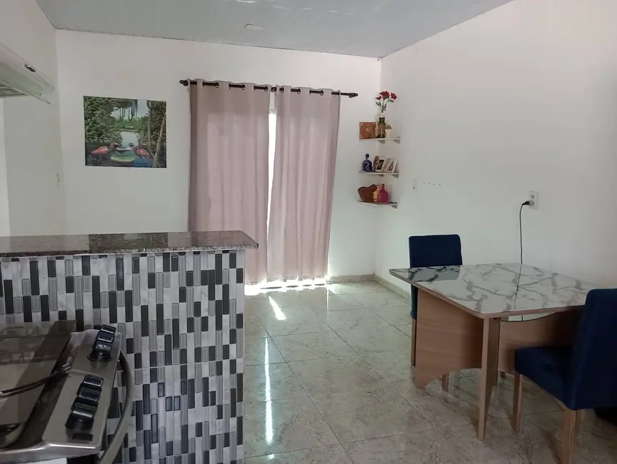 Casa com 4 quartos à venda e para alugar, 120m2 em Compensa, Manaus - AM - imagem 7 Foto 7 de Casa com 4 quartos à venda e para alugar, 120m2 em Compensa, Manaus - AM