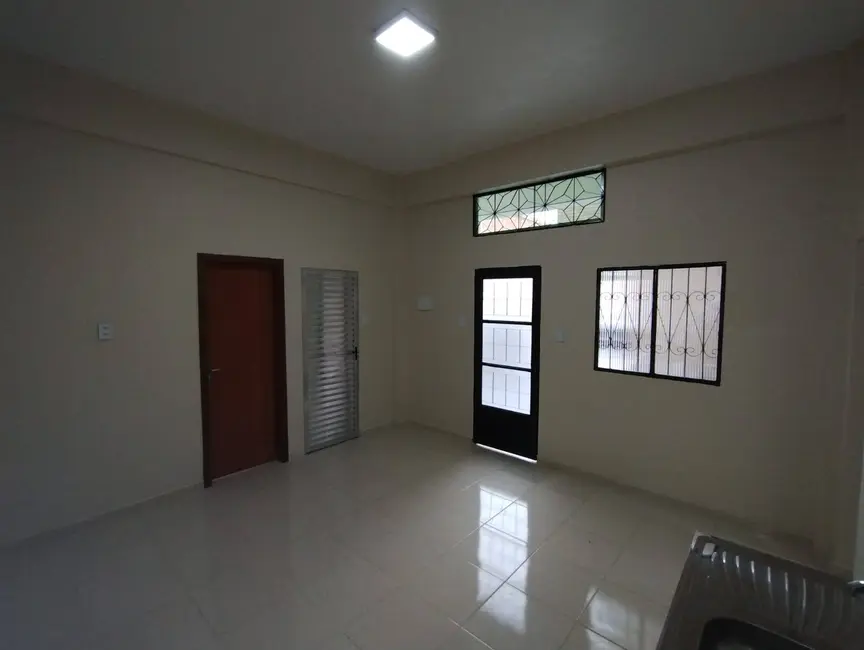 Foto 4 de Apartamento com 2 quartos para alugar, 50m2 em Japiim, Manaus - AM