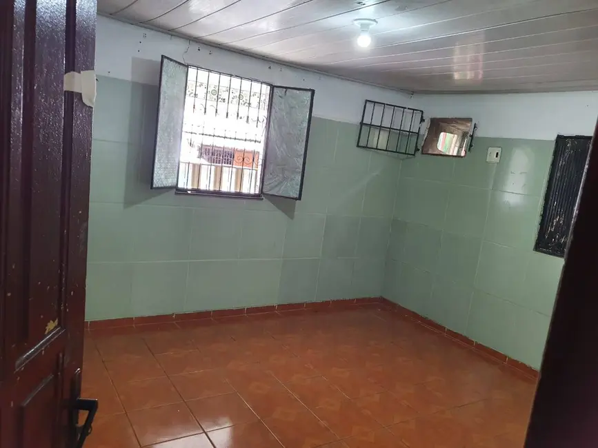 Foto 4 de Casa com 3 quartos à venda, 191m2 em São José Operário, Manaus - AM