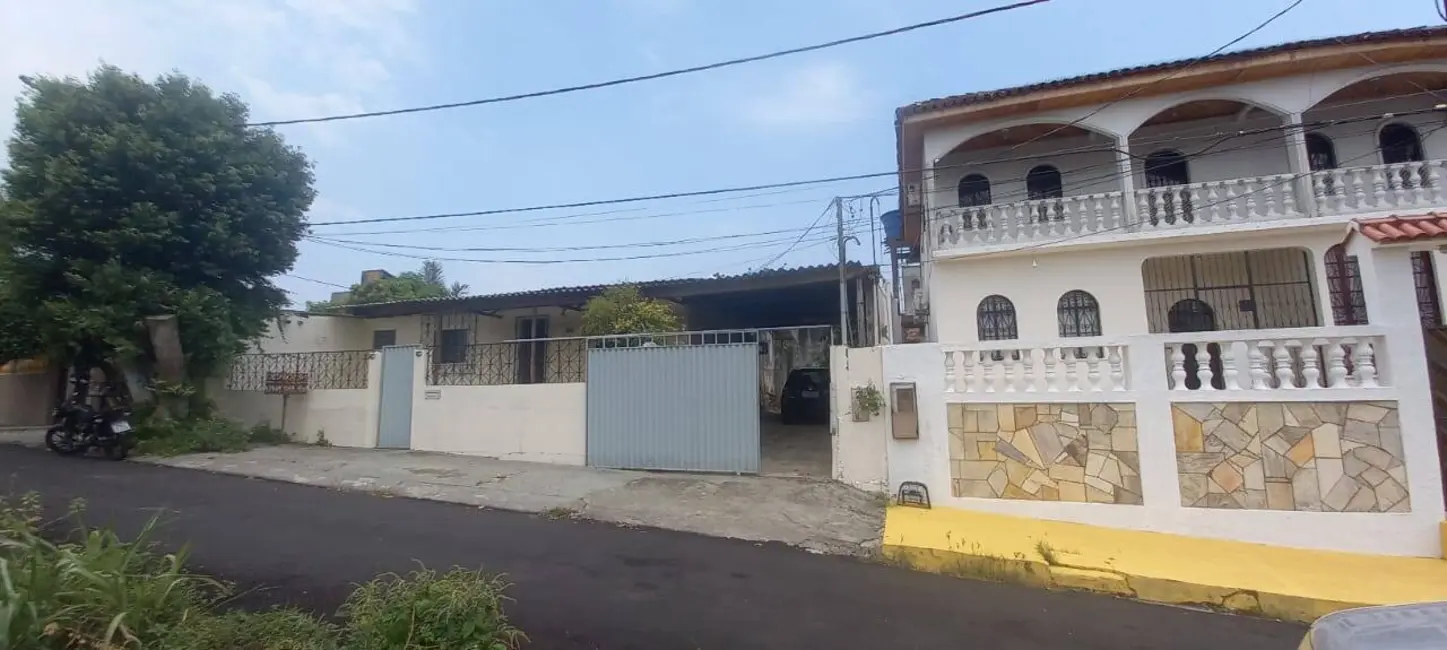 Foto 2 de Casa com 4 quartos à venda, 200m2 em Japiim, Manaus - AM