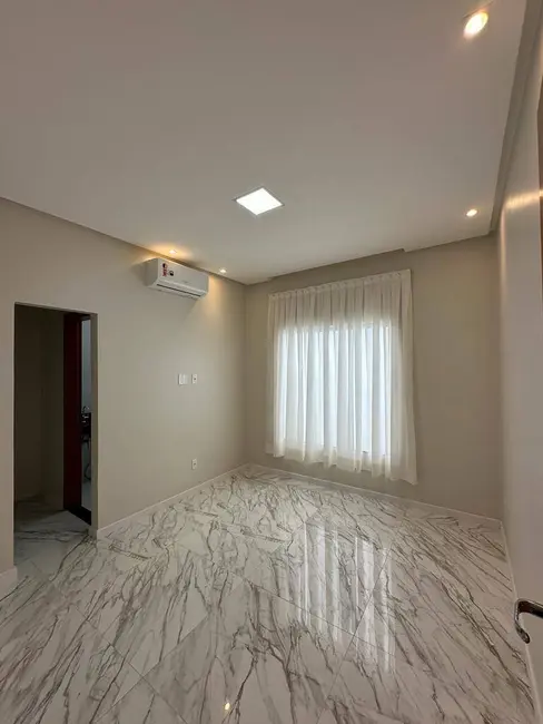 Foto 8 de Casa à venda em Ponta Negra, Manaus - AM