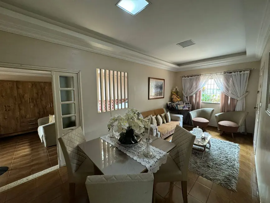 Casa com 3 quartos à venda, 288m2 em Manaus - AM - imagem 8 Foto 8 de Casa com 3 quartos à venda, 288m2 em Manaus - AM