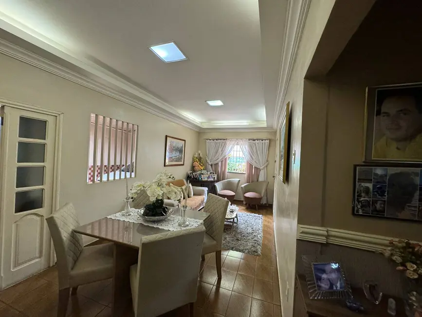 Casa com 3 quartos à venda, 288m2 em Manaus - AM - imagem 9 Foto 9 de Casa com 3 quartos à venda, 288m2 em Manaus - AM