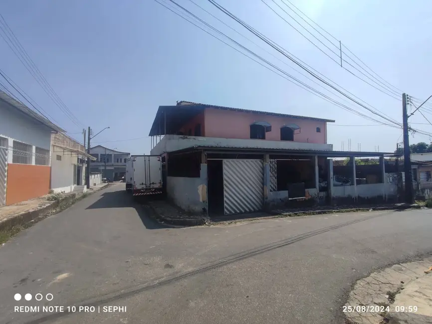 Foto 3 de Casa com 7 quartos à venda, 300m2 em Japiim, Manaus - AM