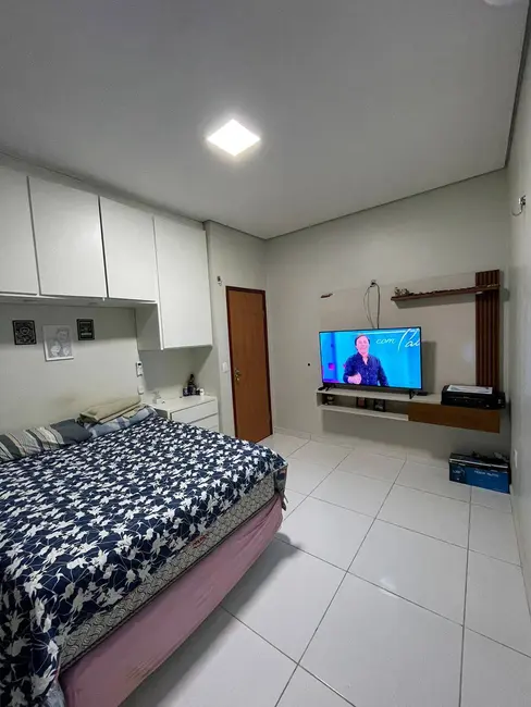 Foto 3 de Casa com 3 quartos à venda em Ponta Negra, Manaus - AM