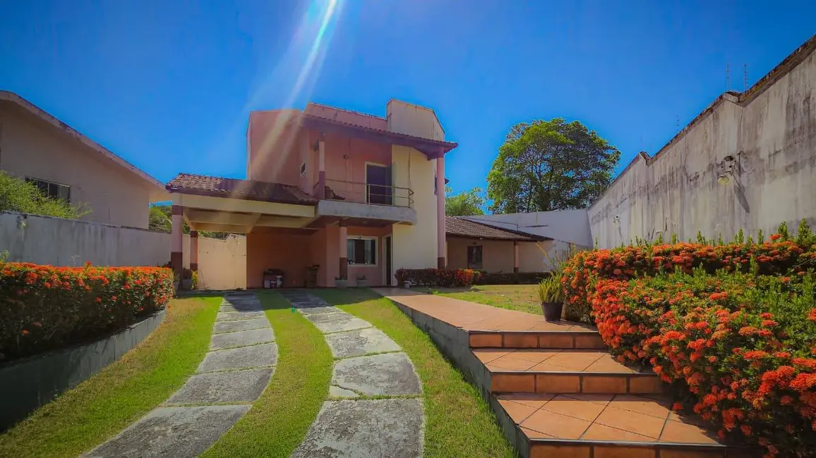 Casa com 3 quartos à venda, 600m2 em Ponta Negra, Manaus - AM - imagem 1 Foto 1 de Casa com 3 quartos à venda, 600m2 em Ponta Negra, Manaus - AM