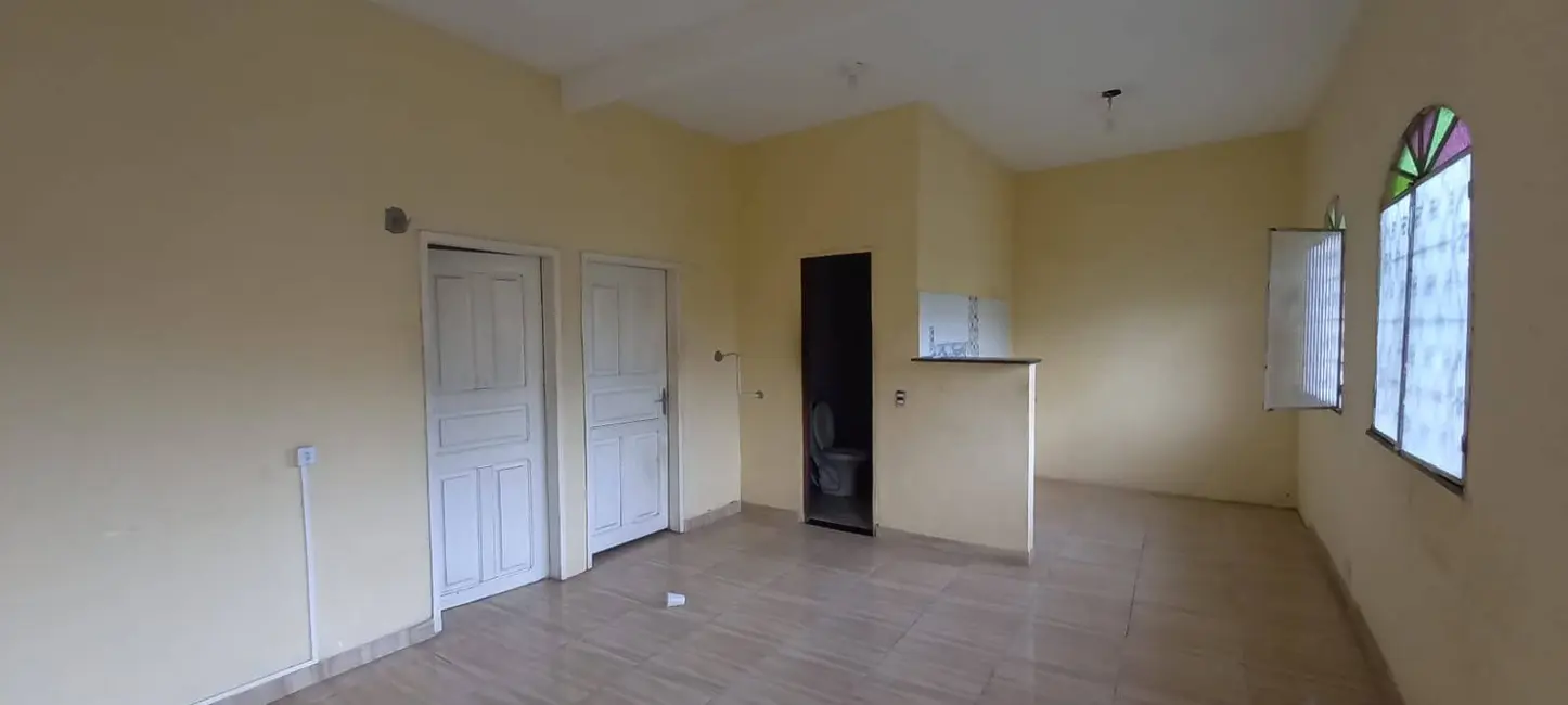 Foto 2 de Casa com 2 quartos para alugar, 200m2 em Lírio do Vale, Manaus - AM