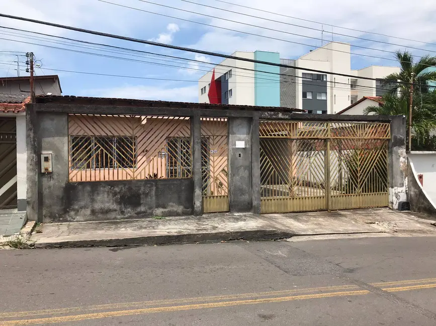 Foto 1 de Casa com 4 quartos à venda, 300m2 em Flores, Manaus - AM