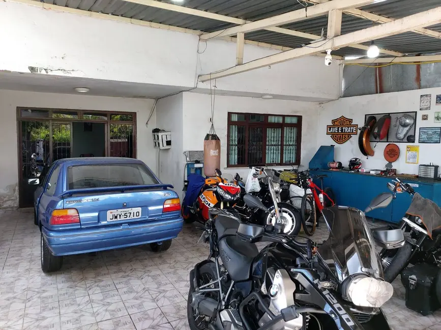 Foto 1 de Casa com 6 quartos à venda, 342m2 em Cachoeirinha, Manaus - AM