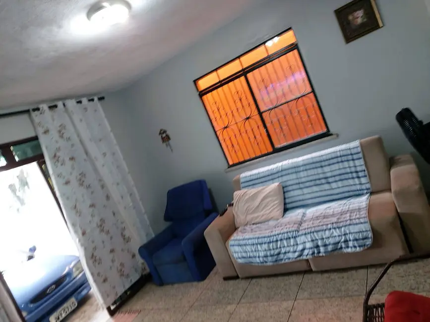 Foto 3 de Casa com 6 quartos à venda, 342m2 em Cachoeirinha, Manaus - AM