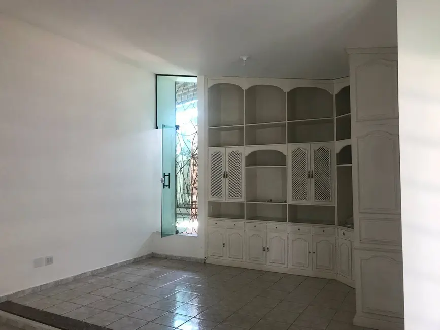 Sala Comercial para alugar, 600m2 em Aleixo, Manaus - AM - imagem 9 Foto 9 de Sala Comercial para alugar, 600m2 em Aleixo, Manaus - AM