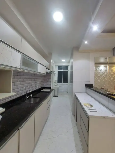 Apartamento com 3 quartos para alugar, 70m2 em Parque 10 de Novembro, Manaus - AM - imagem 6 Foto 6 de Apartamento com 3 quartos para alugar, 70m2 em Parque 10 de Novembro, Manaus - AM