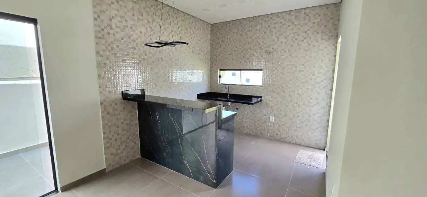 Foto 2 de Casa com 3 quartos à venda em Iranduba - AM