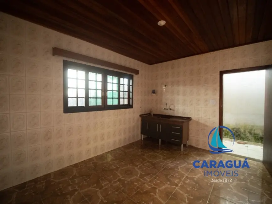 Foto 4 de Casa com 3 quartos à venda e para alugar, 165m2 em Indaiá, Caraguatatuba - SP